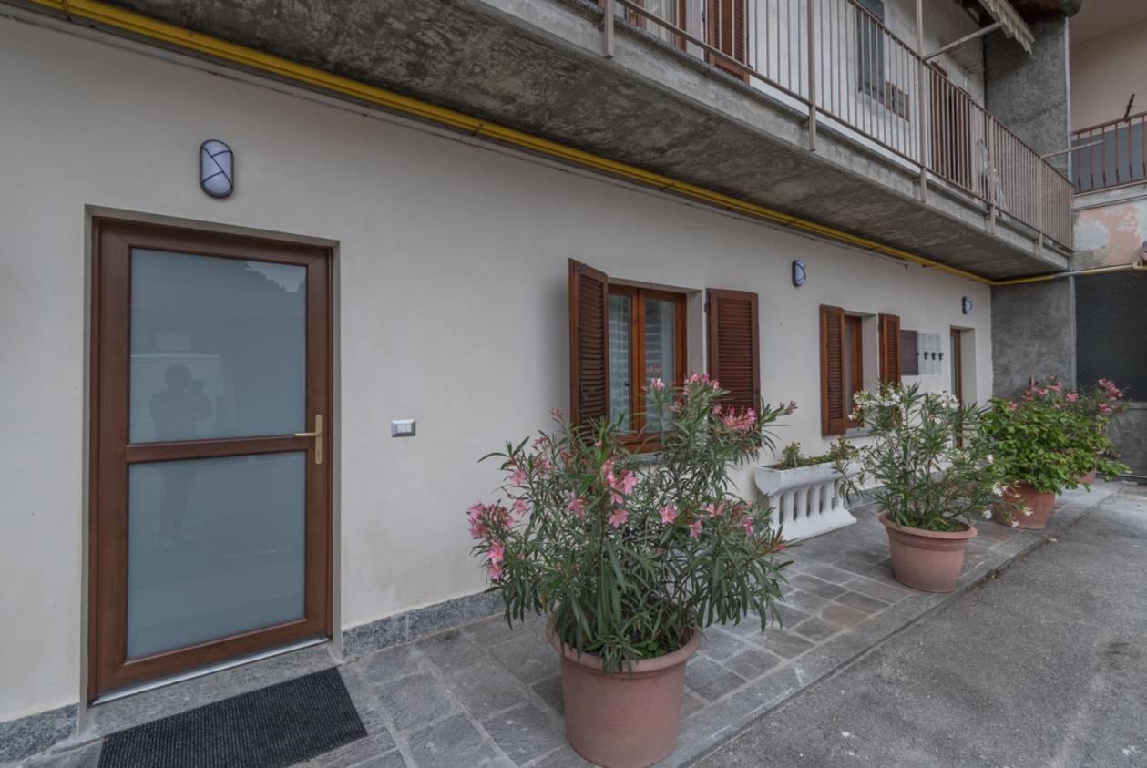 La Corte Di Silvia Centro Sesto Calende Bagian luar foto